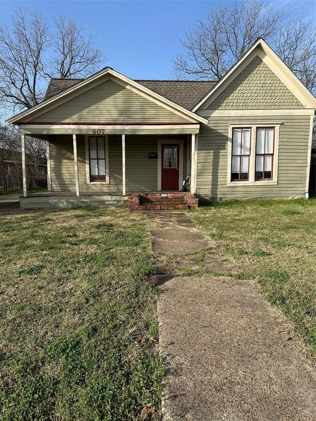 607 Nw Main Street, Ennis