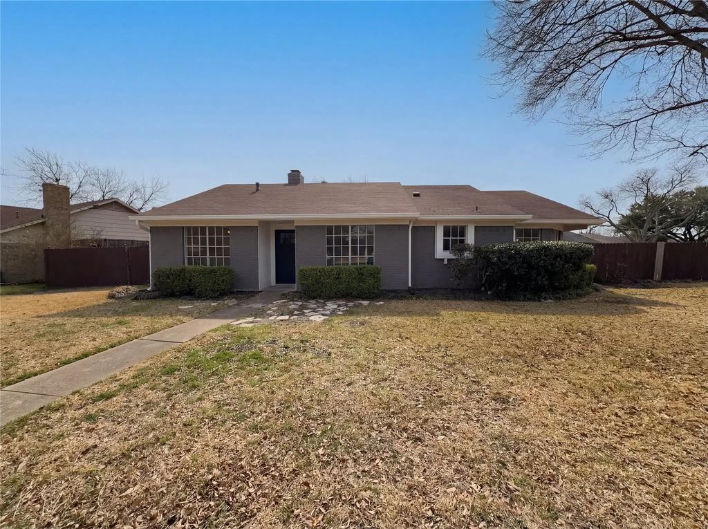5502 Hidalgo Court, Garland
