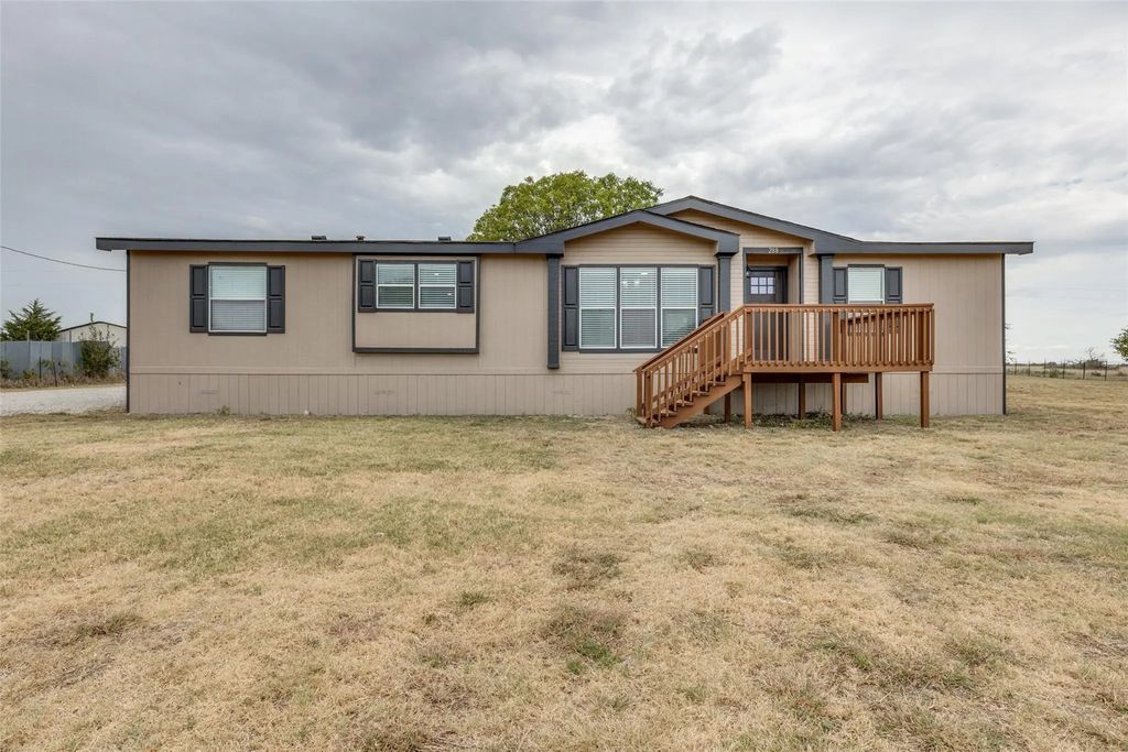 288 Strawberry Lane, Rhome