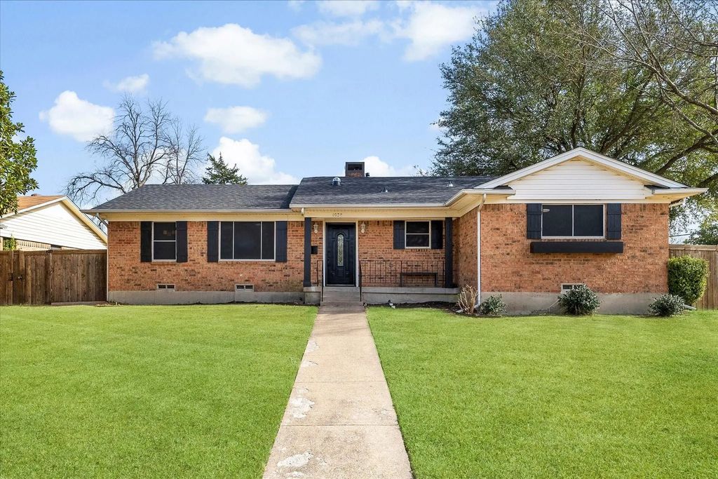 1038 Lakeview Drive, Mesquite