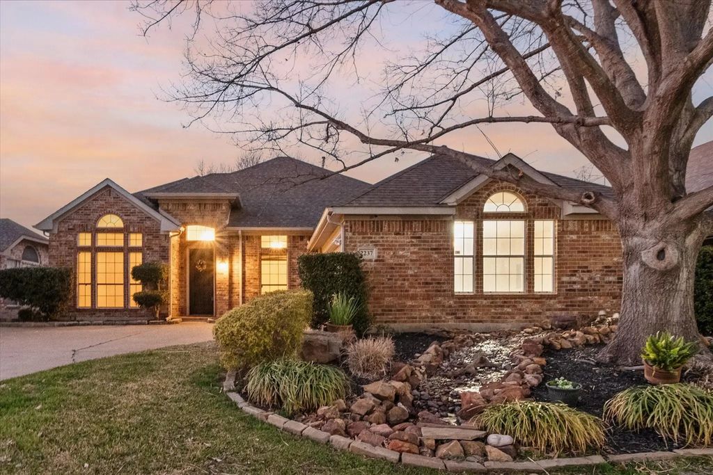 2237 Merritt Way, Arlington
