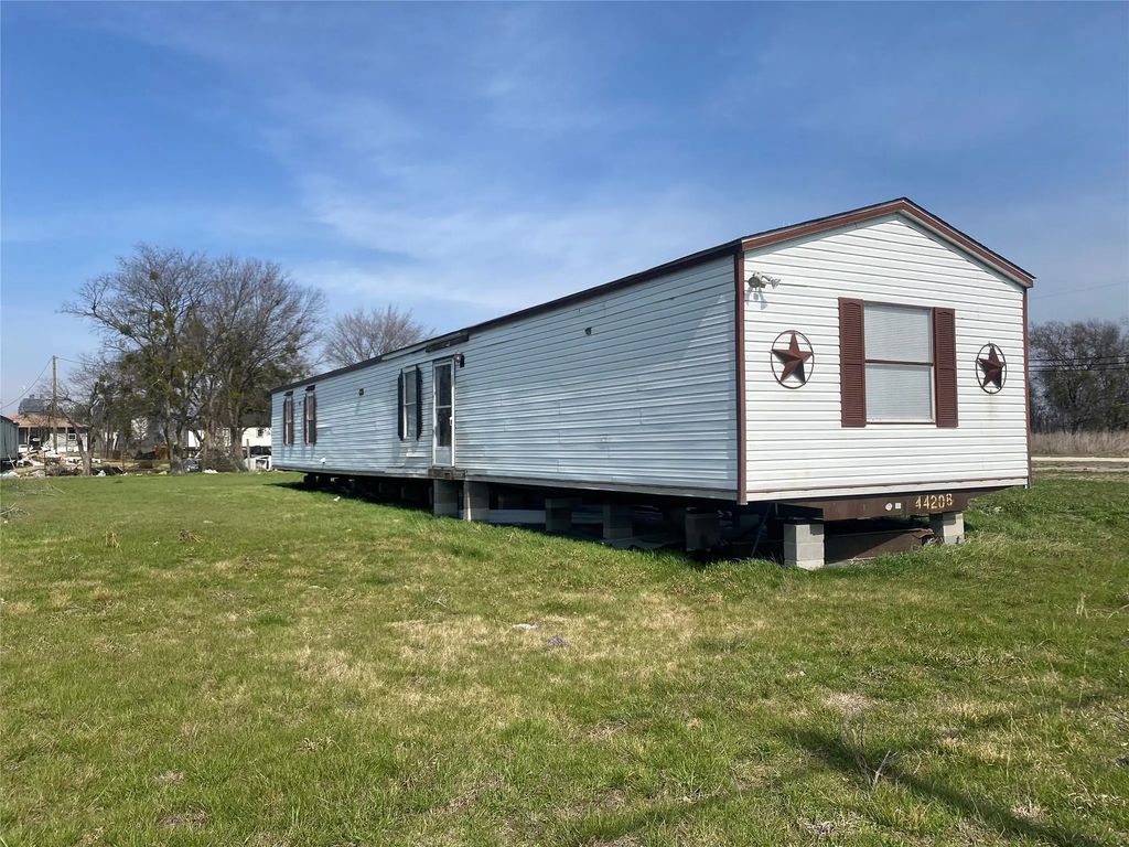 Lot 4 And 5 Joe Johnson, Emhouse