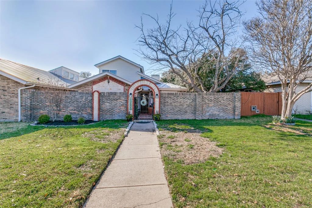 12605 Hornbeam Drive, Dallas