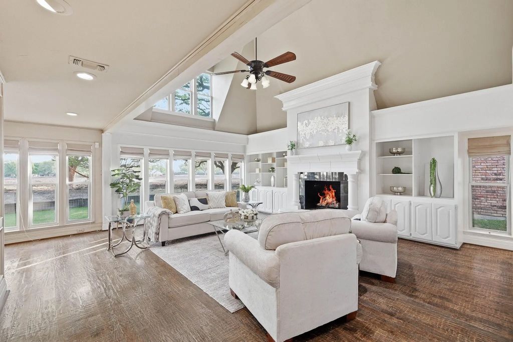 16815 Village Lane, Dallas