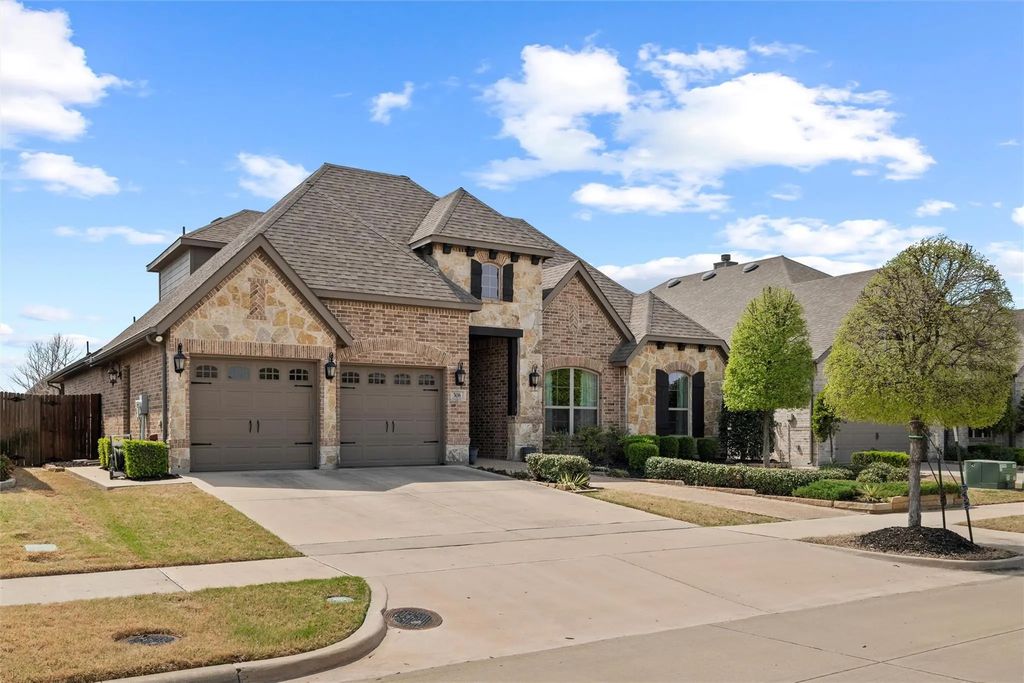 308 Bessie Coleman Boulevard, Waxahachie