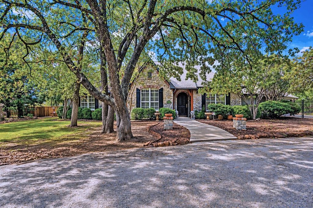 15 Oak Bluff Drive, Cross Roads