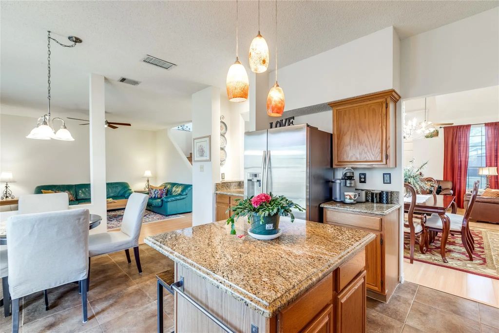 6841 Douglas Creek, Plano