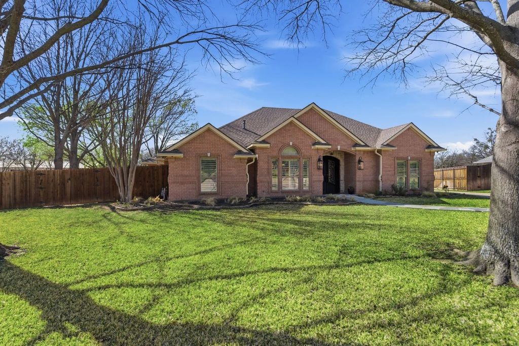 1622 Tamarron Court, Keller