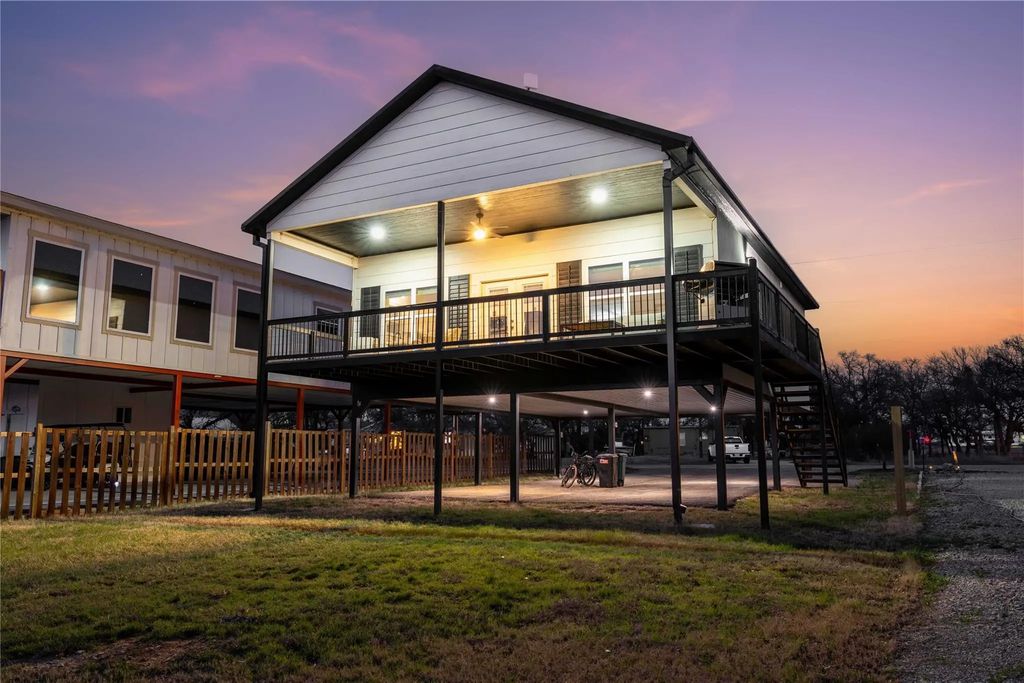 141 Hawk Lane, Brownwood
