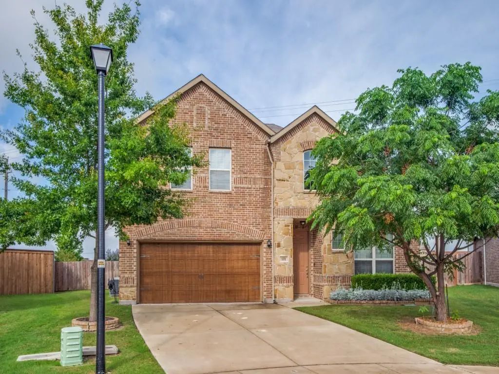 101 Forest Lane, Justin