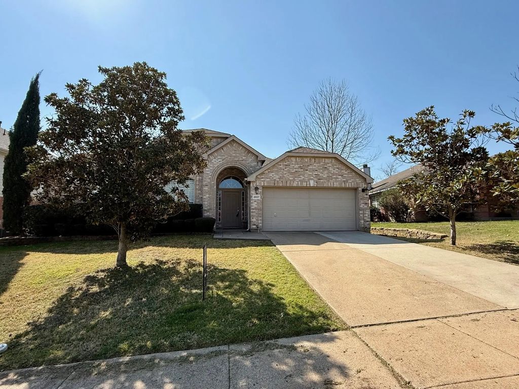 2607 Ridgeoak Trail, Mansfield