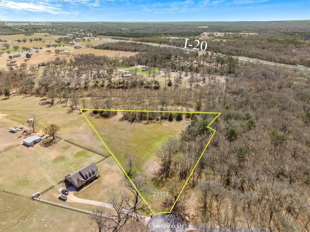 23771 Champion Drive, Lindale