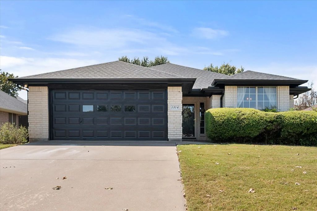 1314 Hyde Park Boulevard, Cleburne