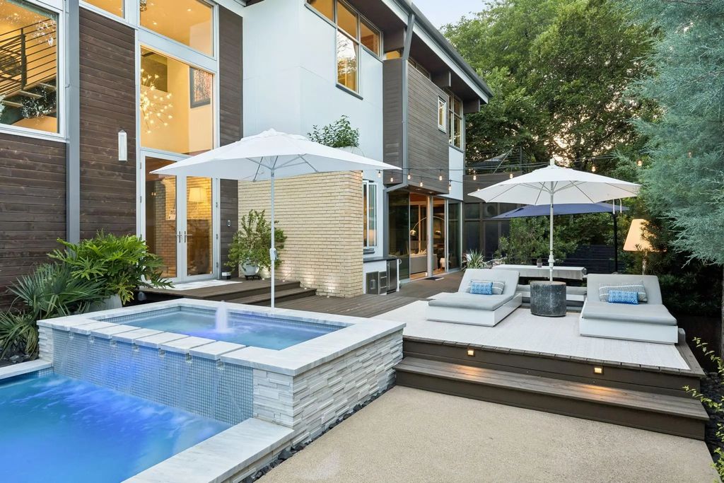 830 Kessler Woods Trail, Dallas