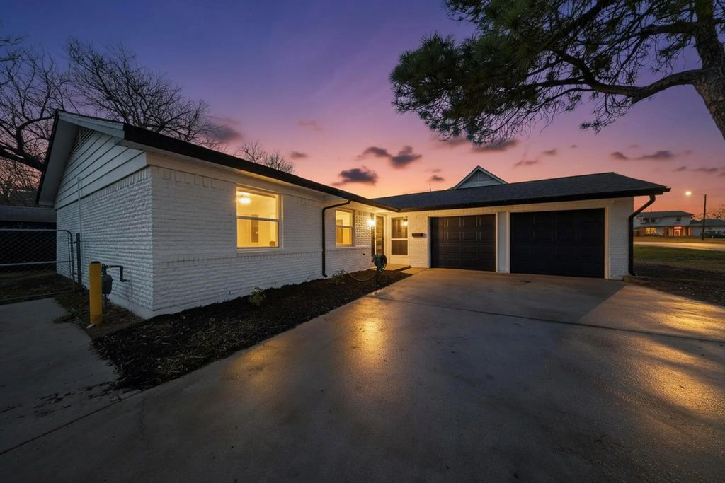 3318 Ridgefield Street, Irving
