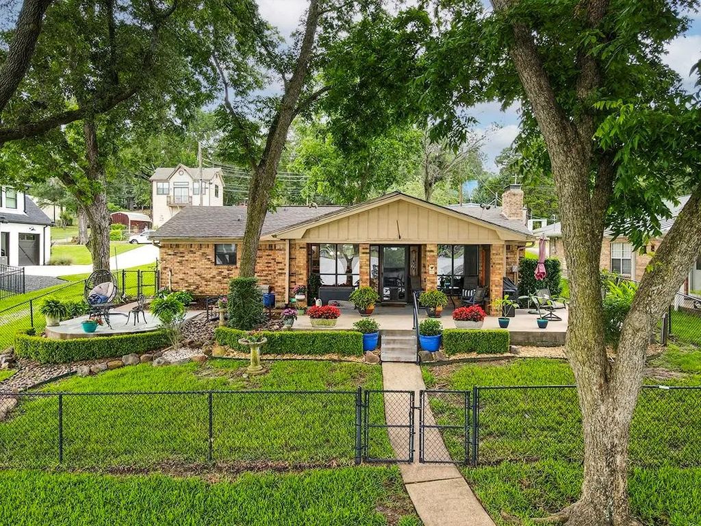 14227 Melody Lane, Malakoff