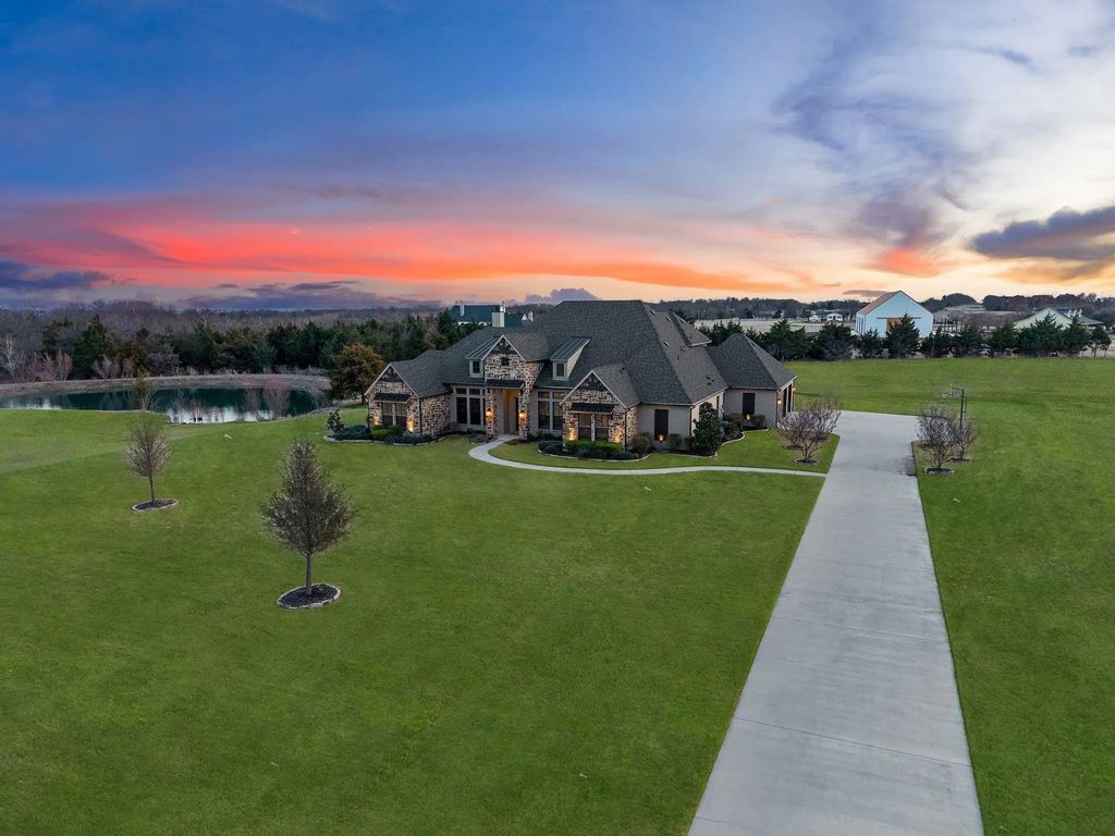 2171 Stags Leap, Celina