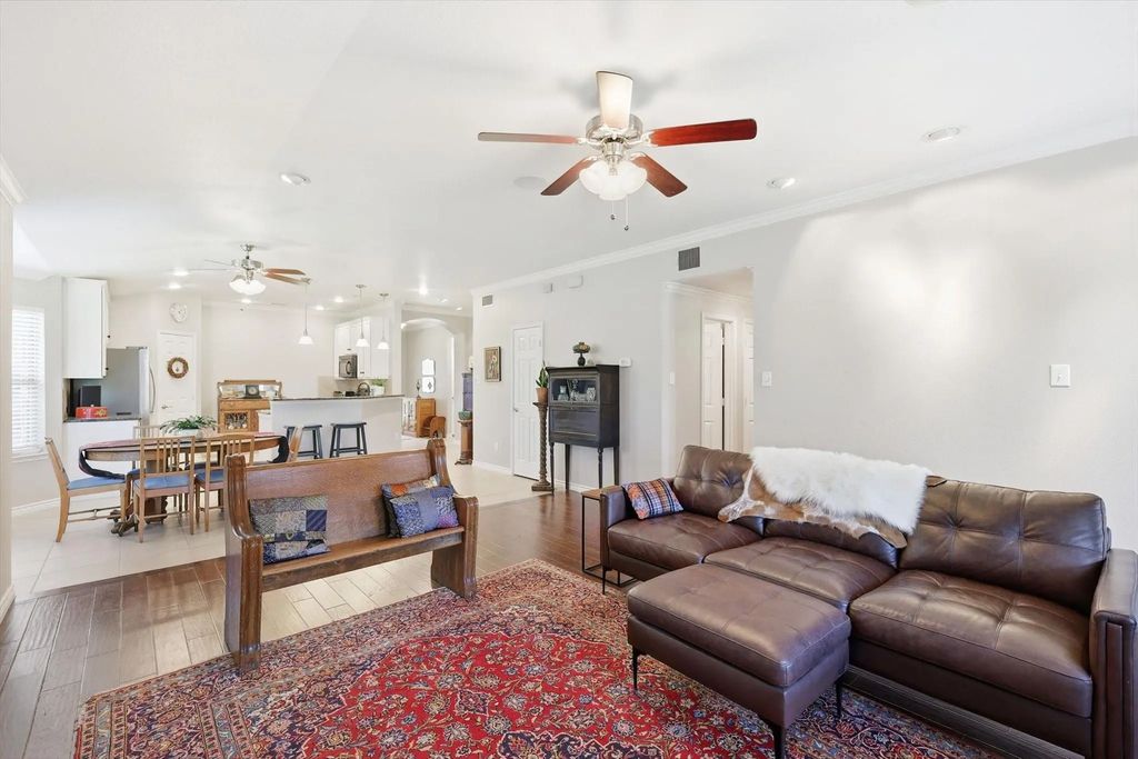 5500 Millers Creek Drive, Denton
