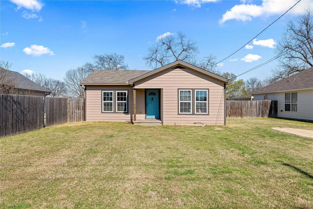 2920 S 3rd Street, Waco