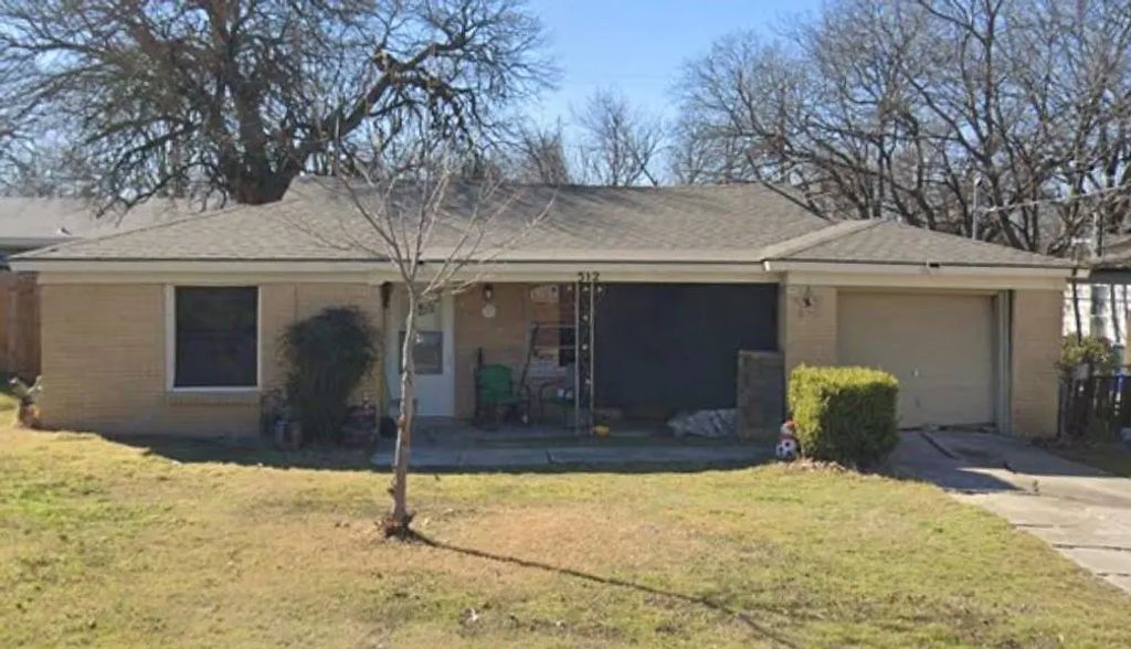 512 Mirike Drive, White Settlement