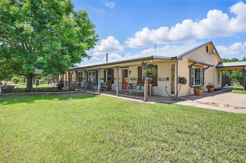 2800 E Fm 4, Cleburne