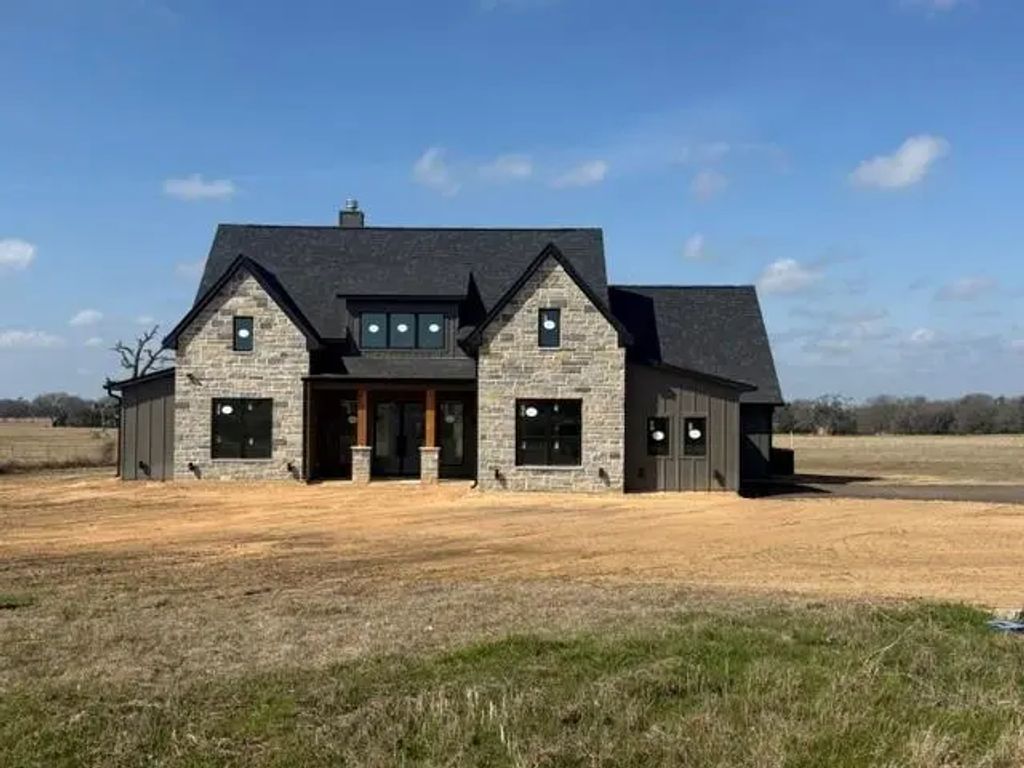 518 County Road 2115, Canton