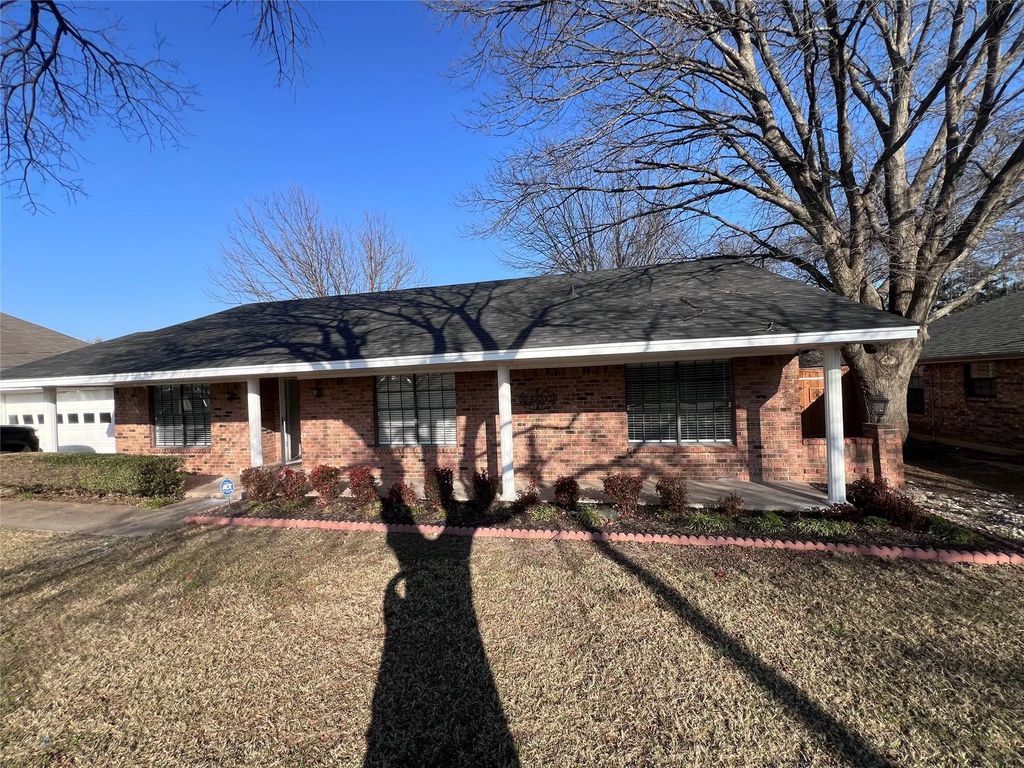 818 Fairlawn Drive, Duncanville