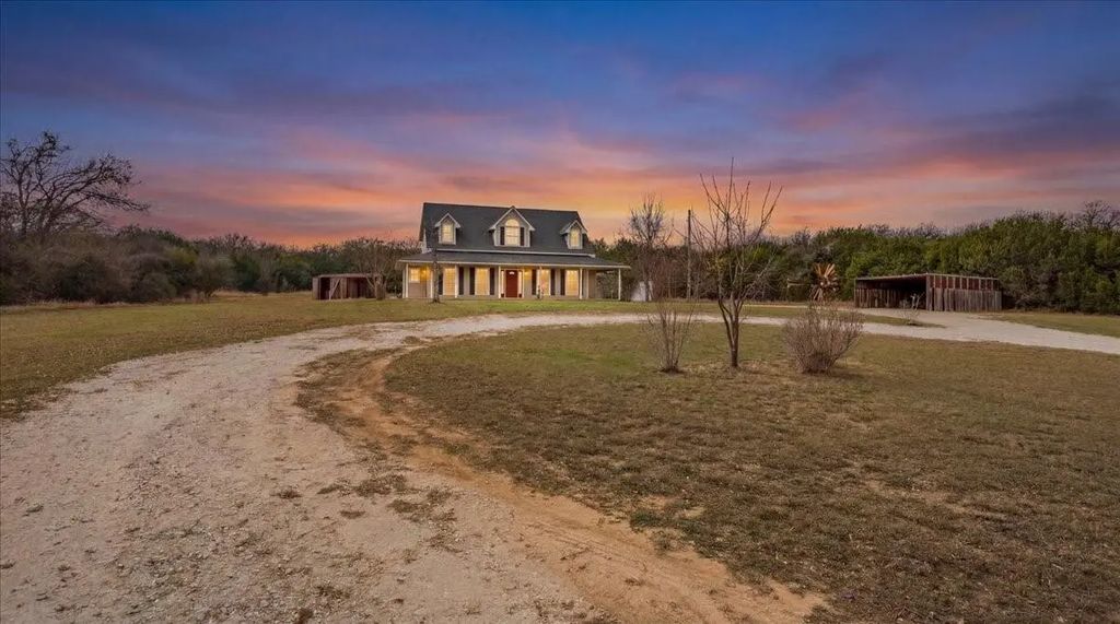 318 Pr 298 Road, Hamilton