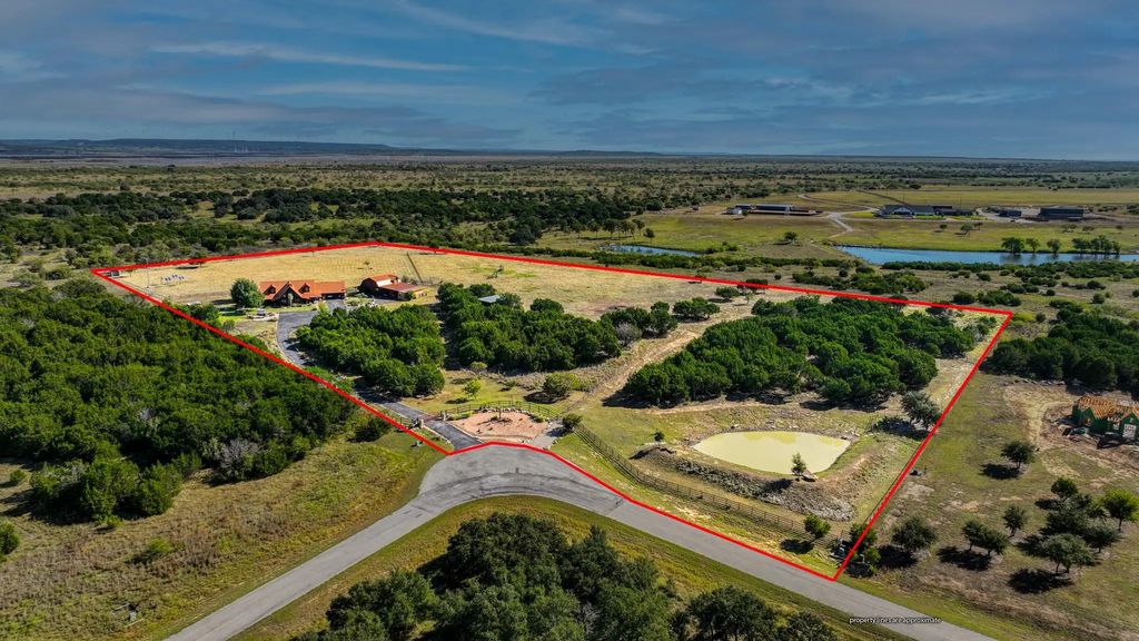 1040 Enchanted Rock Court, Possum Kingdom Lake