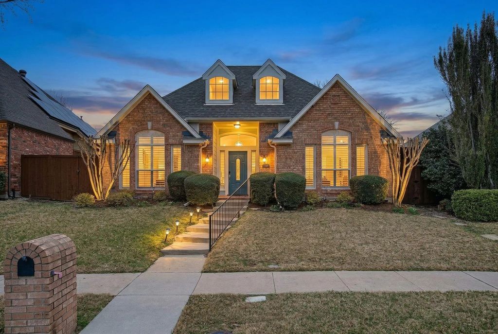 1720 Seminary Drive, Plano