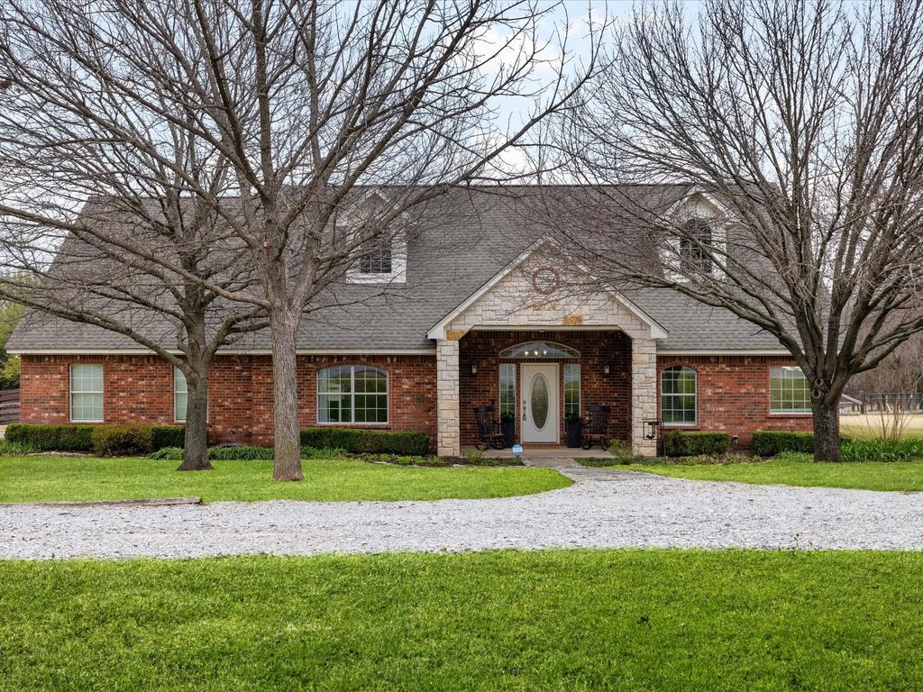 622 Greenwood Road, Decatur