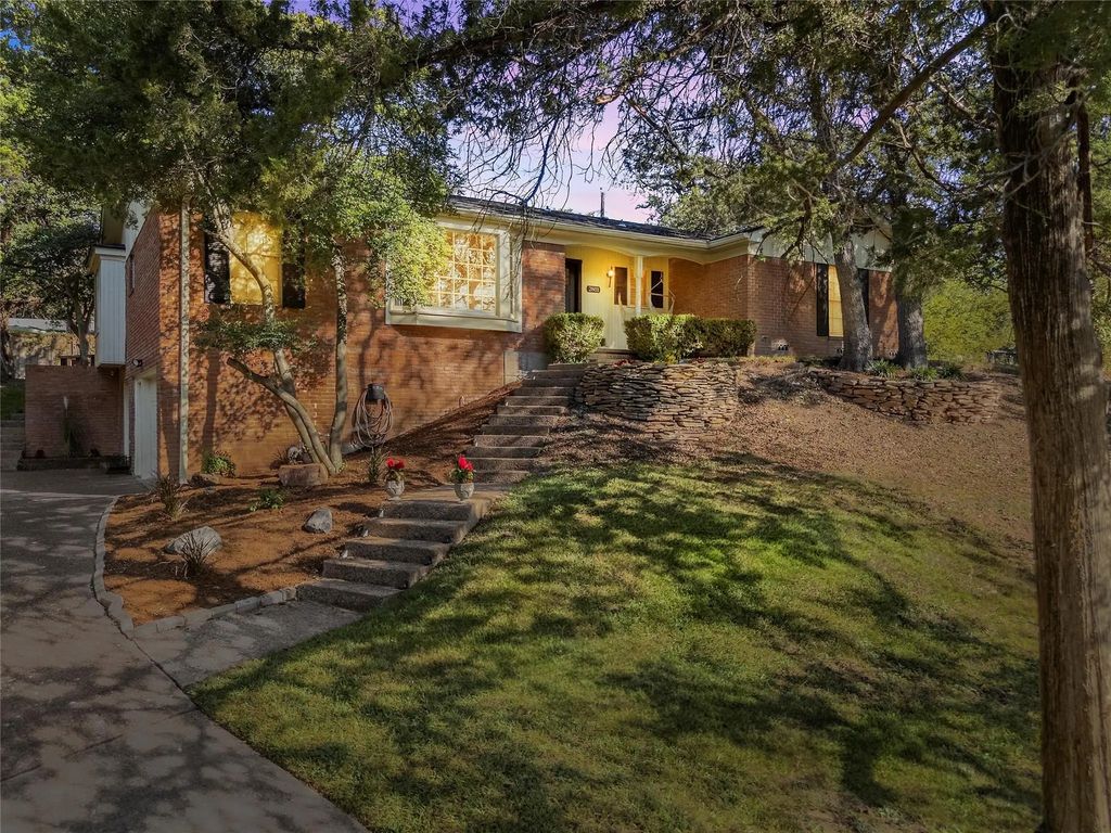 2801 N 42nd Street, Waco