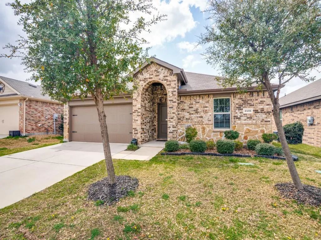 2431 Rosharon Drive, Forney