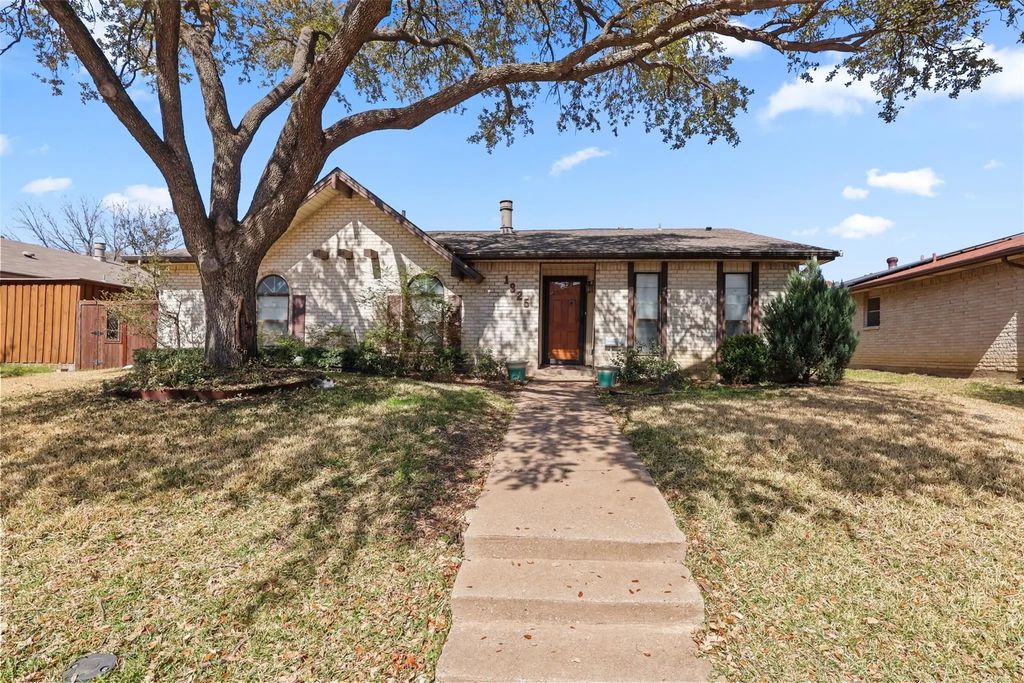 1825 E Peters Colony Road, Carrollton