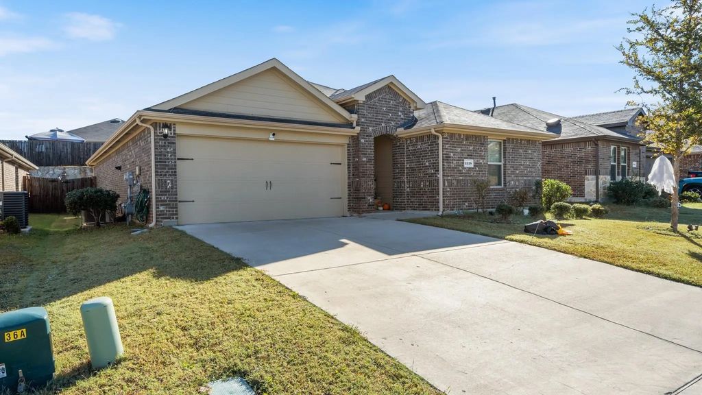 2228 Starling Street, Crandall