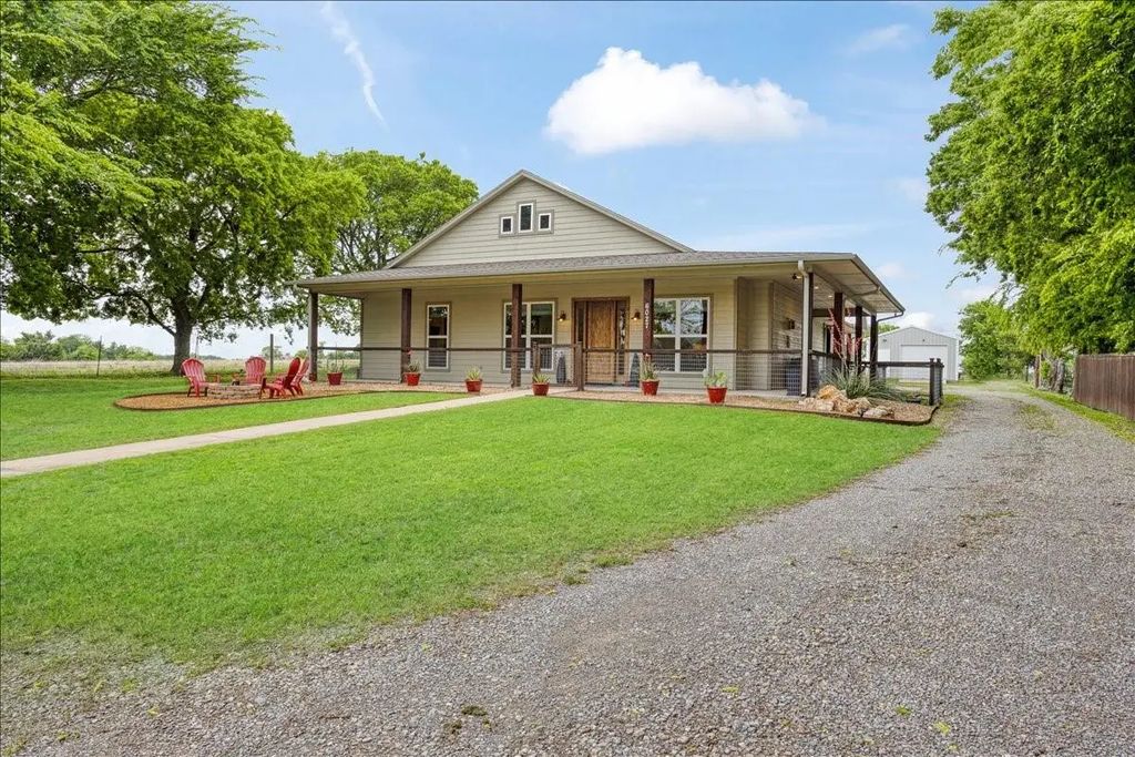 6027 Fm 697, Sherman