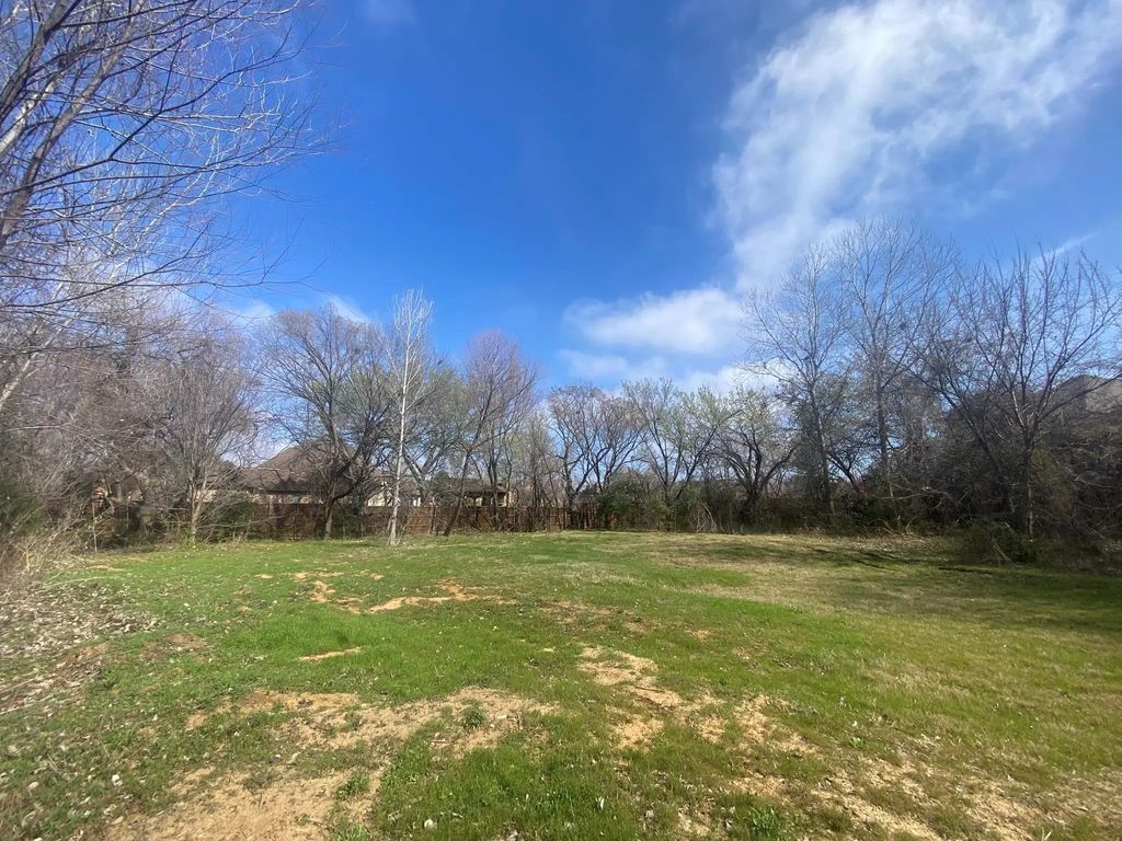 16 Marvin Drive, Keller
