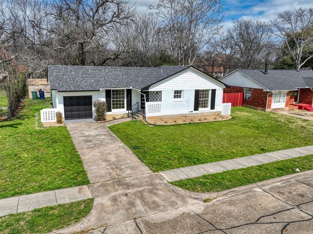 933 Treasure Road, Garland