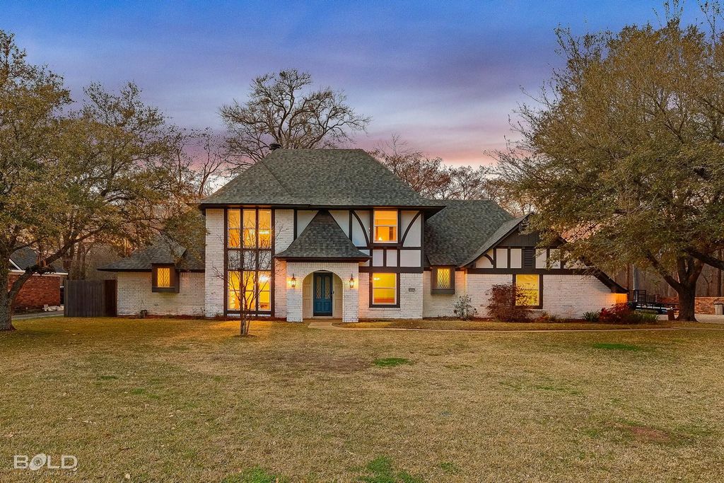 2207 Landau Lane, Bossier City