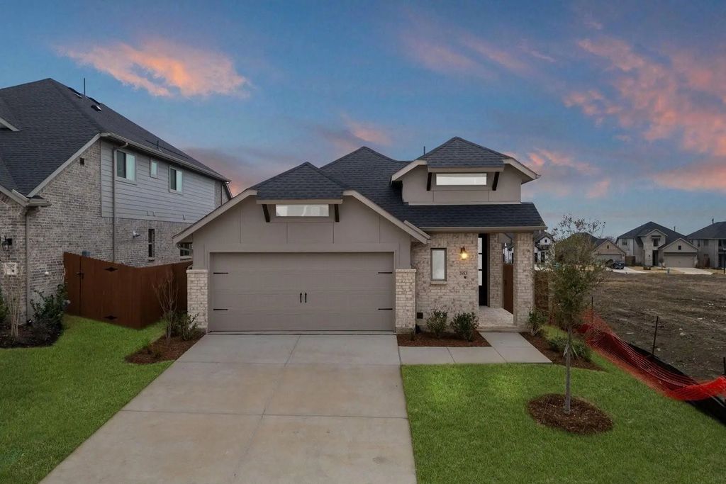 3953 Avendale, Heartland
