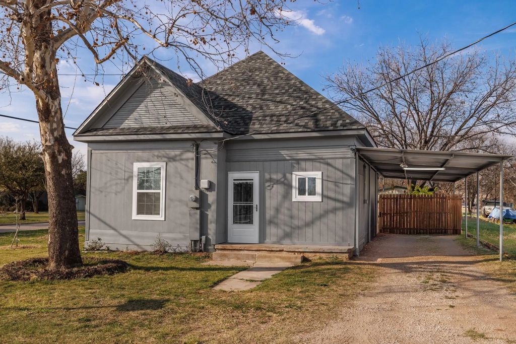 612 W Parsonage Street, Winters