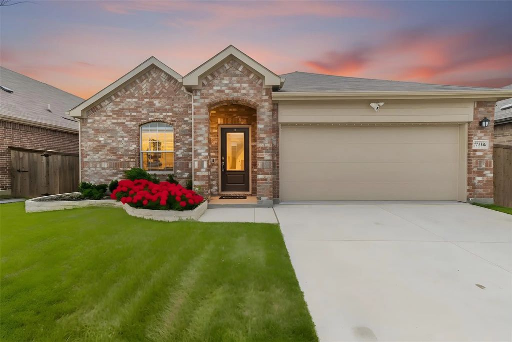 3741 Maroon Creek Road, Aubrey