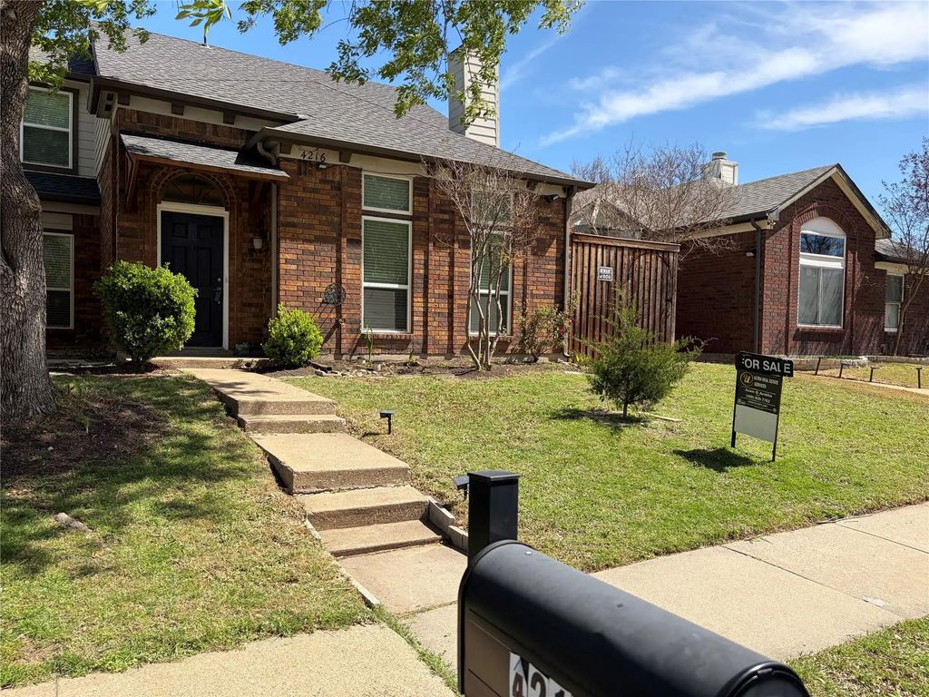 4216 Phoenix Drive, Carrollton