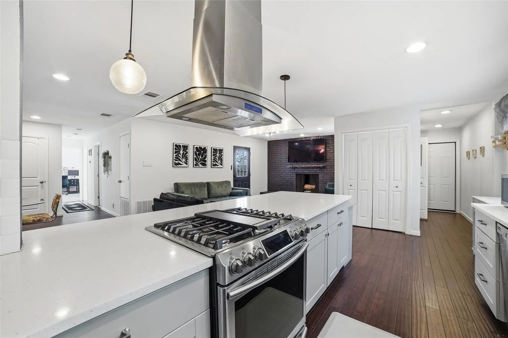 8142 Clear Springs Road, Dallas