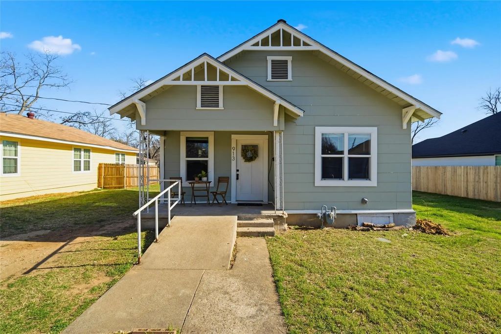 913 Lenox Street, Waco