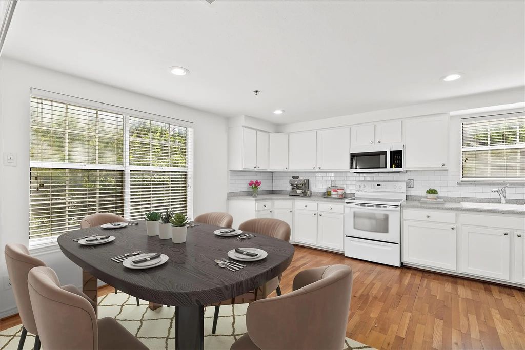 3100 Cole Avenue 205, Dallas