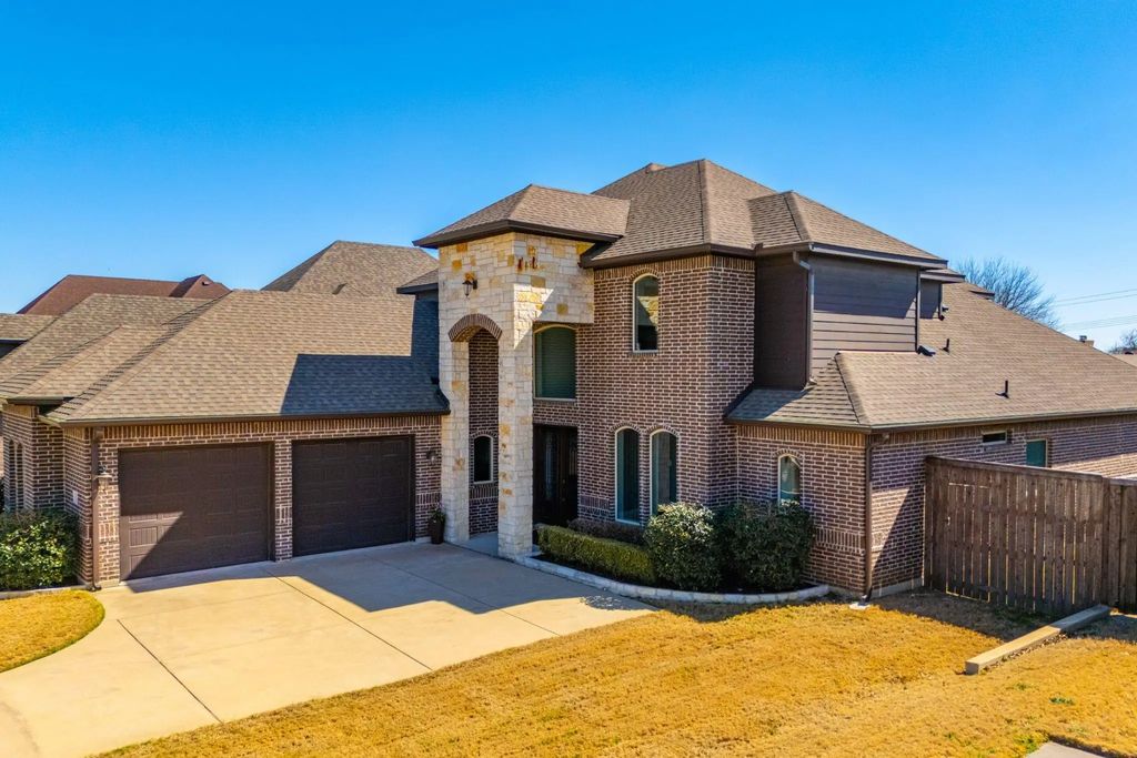 2608 Kuykendall Drive, Arlington
