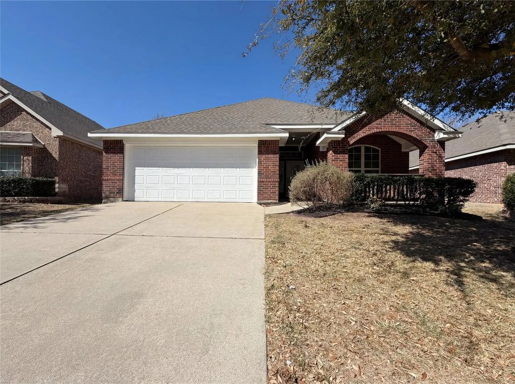 1608 Wickham Drive, Burleson