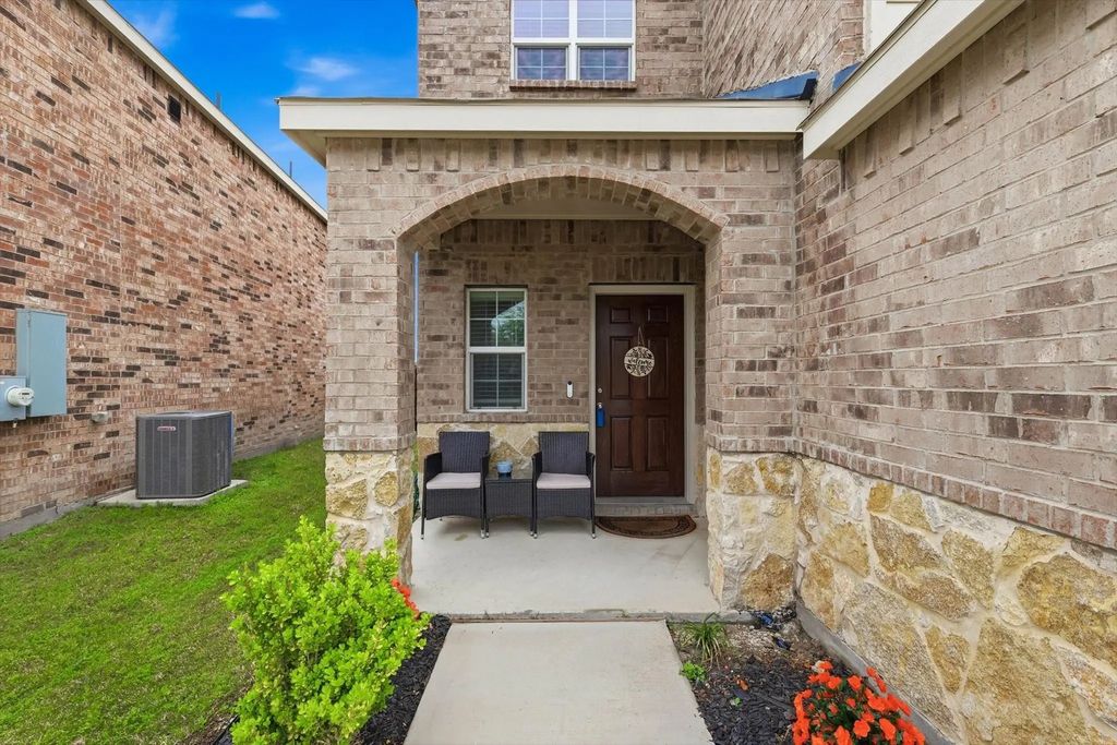 1418 Ganado Drive, Forney