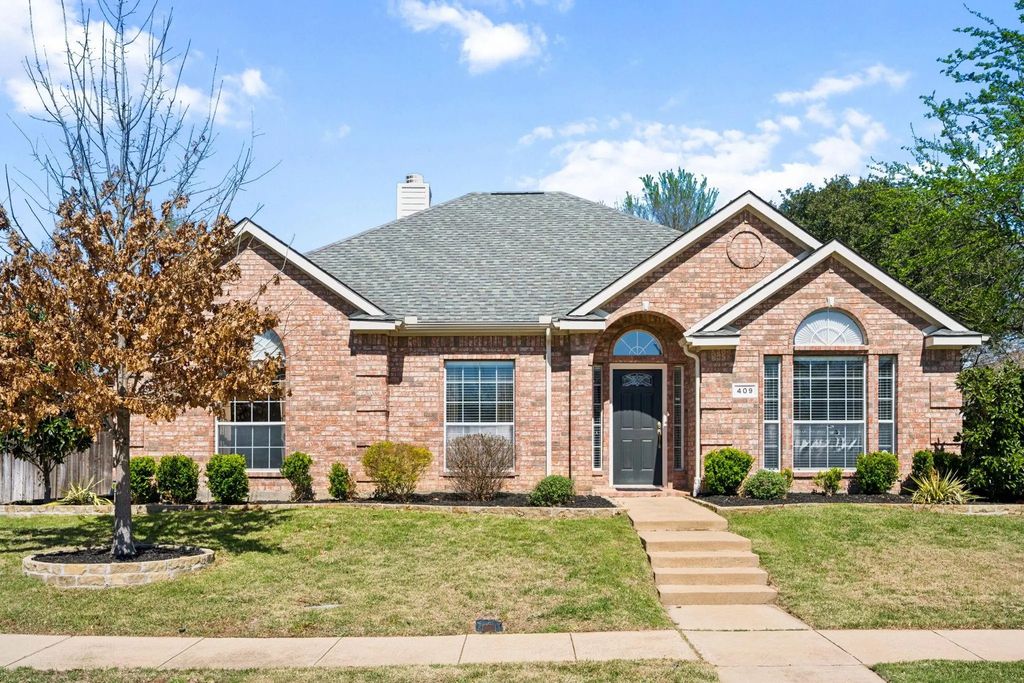 409 Kyle Lane, Lewisville